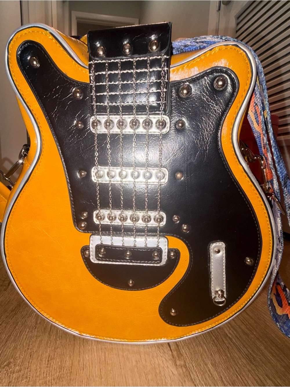 Guitar crossbody bag